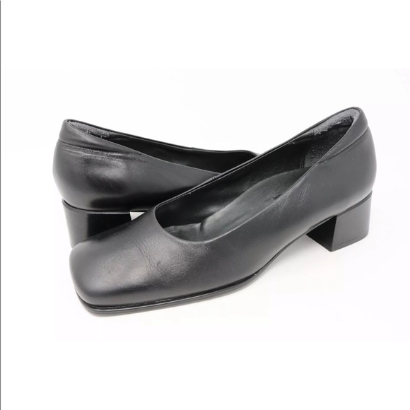 ecco pumps black